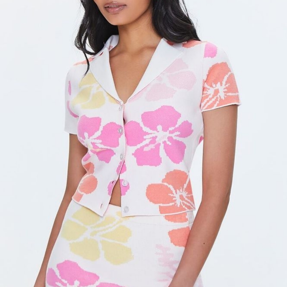 Forever 21 White Tropical Floral Short Sleeve Cardigan Sweater Size Small